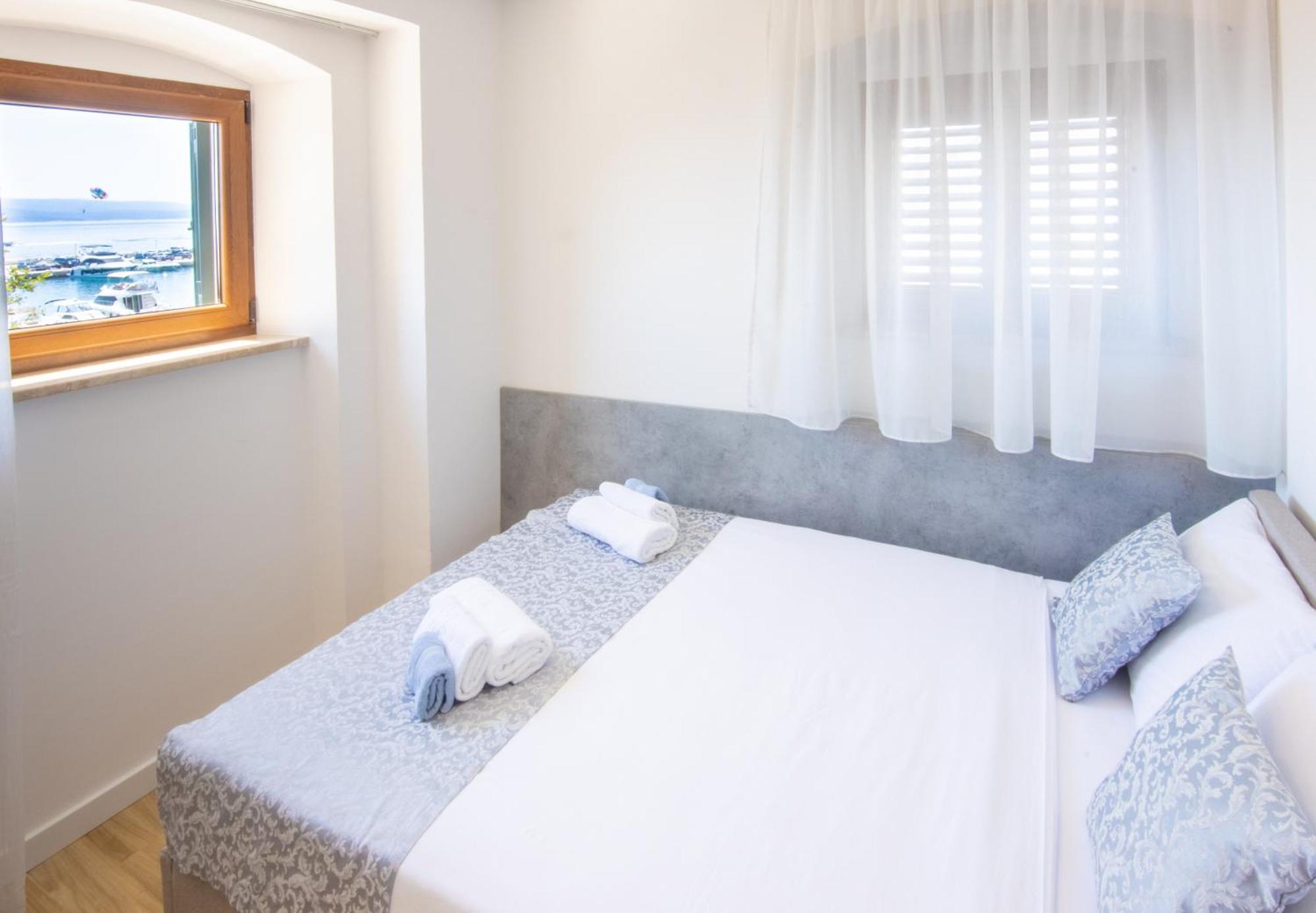 Bed & Breakfast Portun In The Center Baška Voda エクステリア 写真