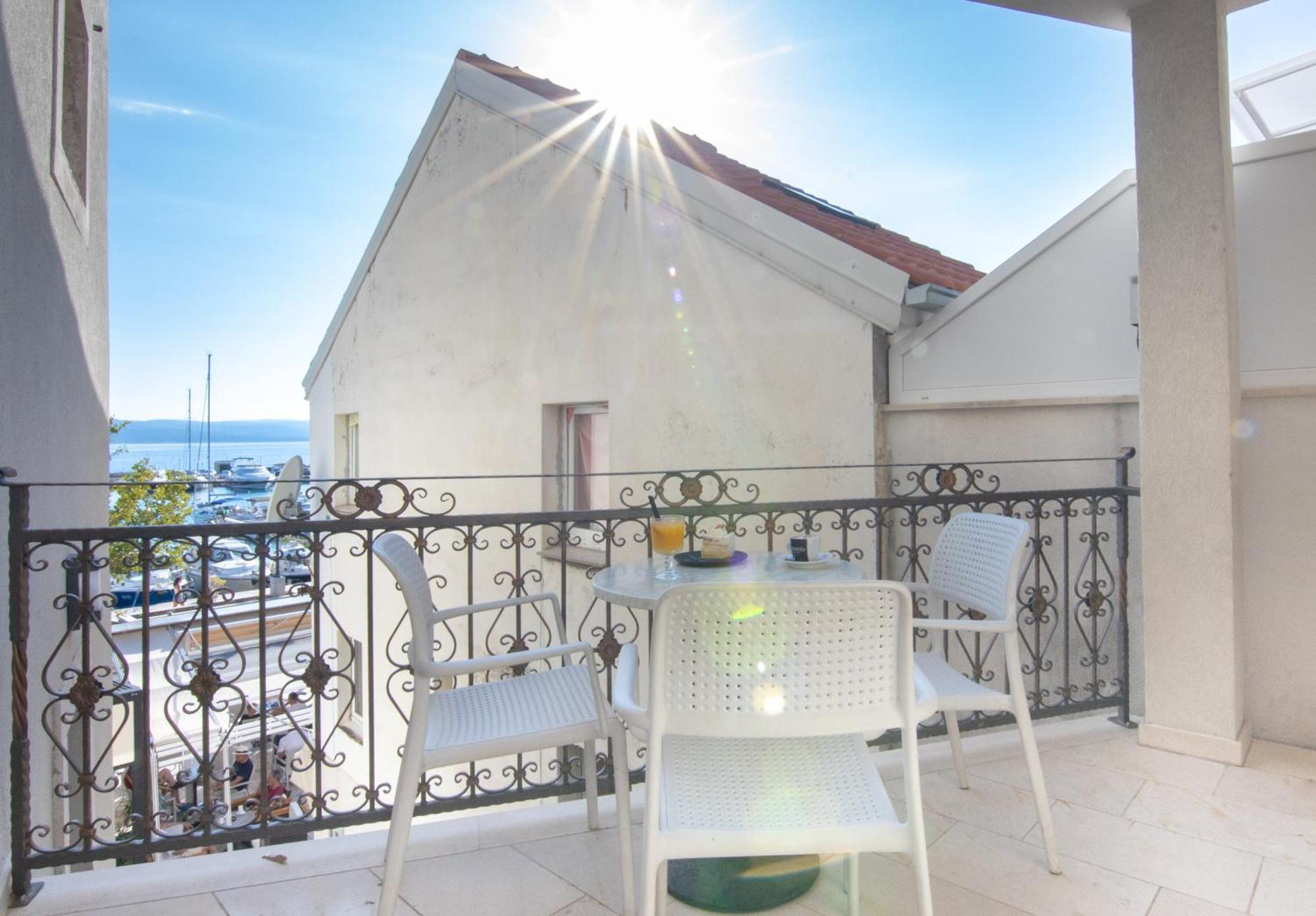 Bed & Breakfast Portun In The Center Baška Voda エクステリア 写真