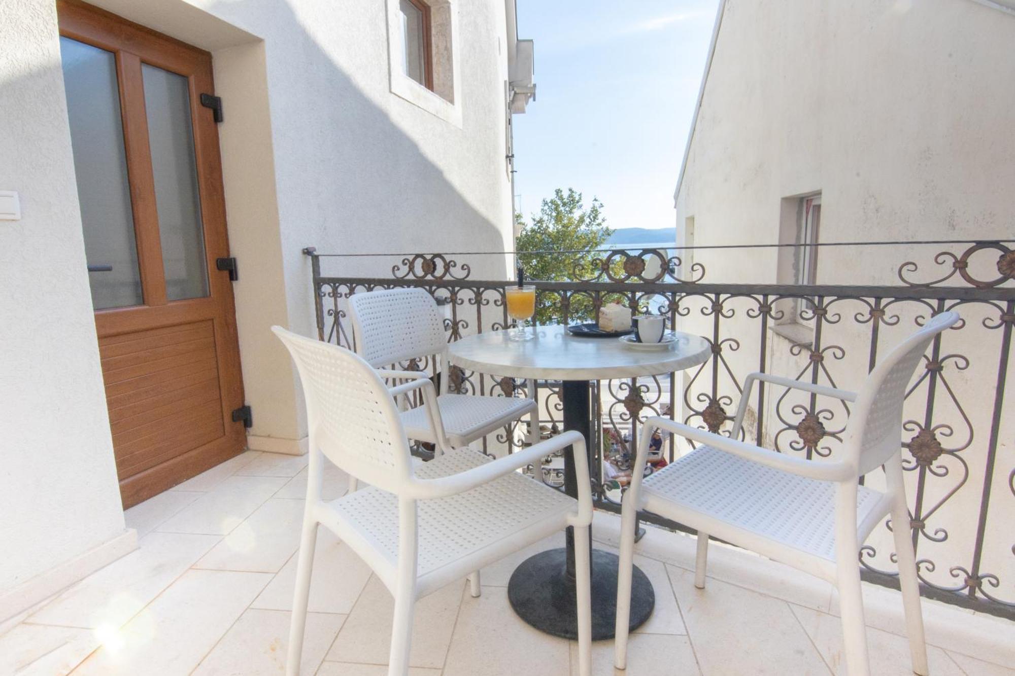 Bed & Breakfast Portun In The Center Baška Voda エクステリア 写真